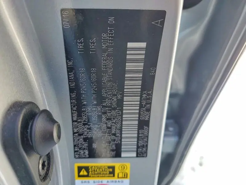 2016 TOYOTA HIGHLANDER XLE  