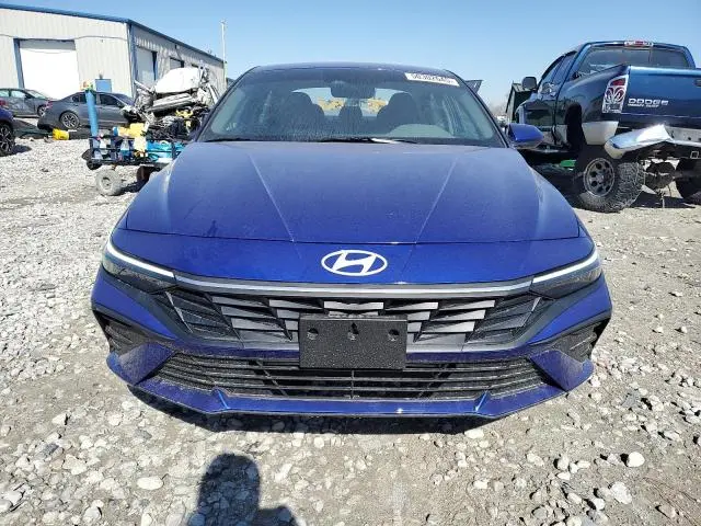 2024 HYUNDAI ELANTRA SE  