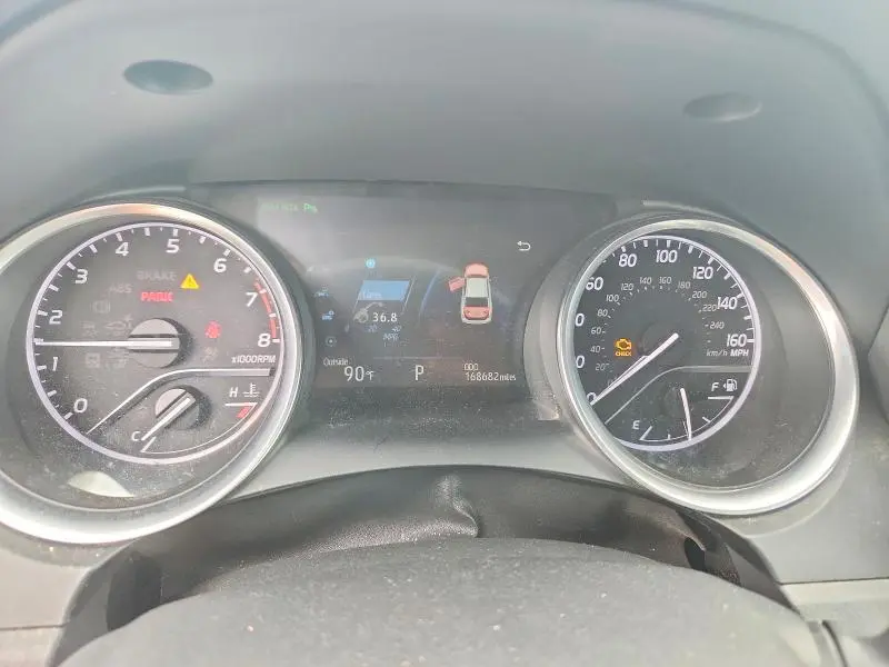 2018 TOYOTA CAMRY XLE  