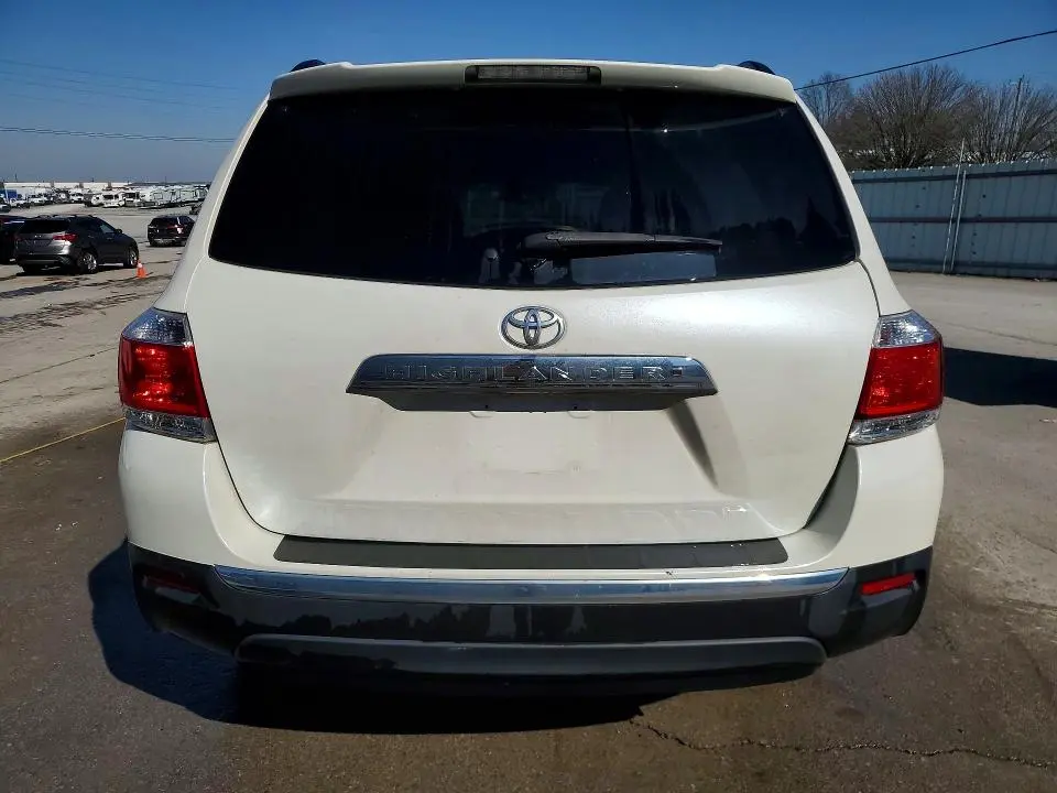 2013 TOYOTA HIGHLANDER BASE  