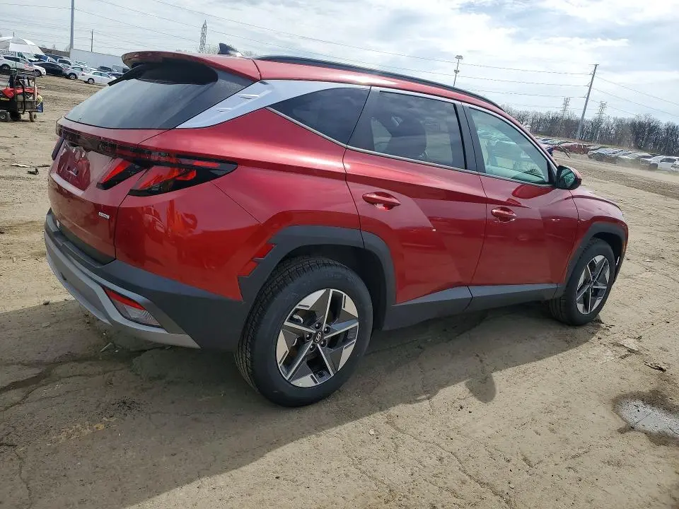 2025 HYUNDAI TUCSON SEL  