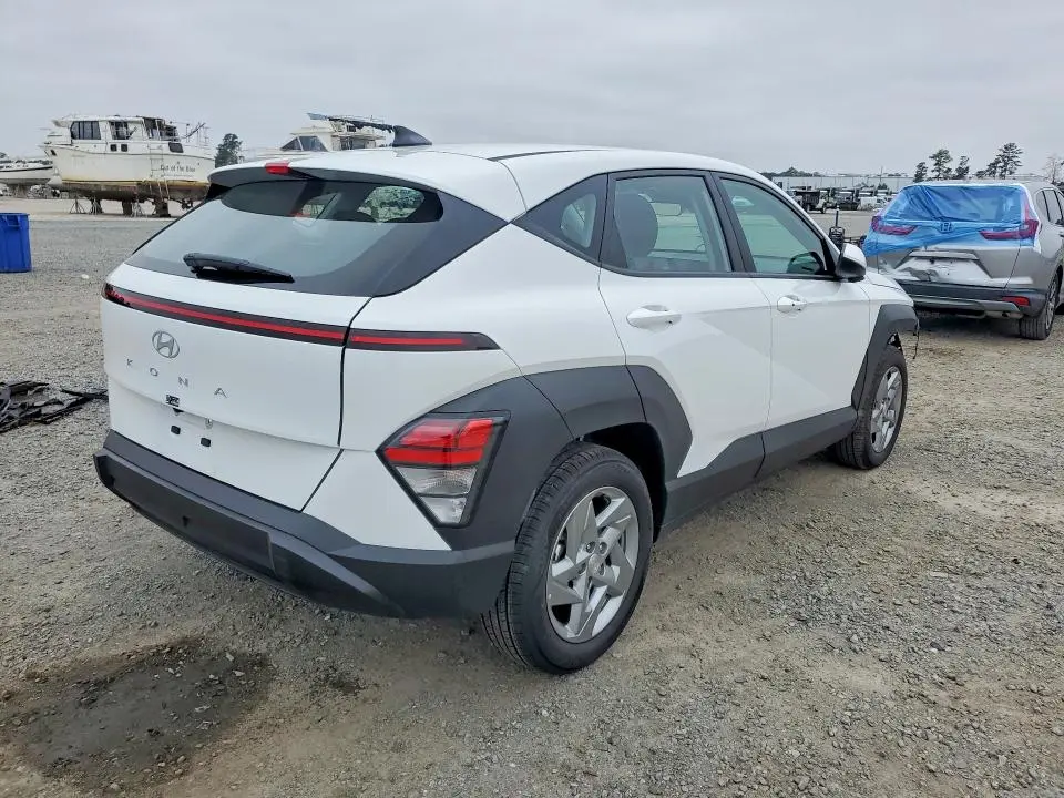 2026 HYUNDAI KONA SE  