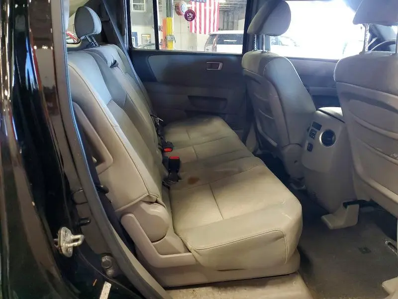 2010 HONDA PILOT LX  