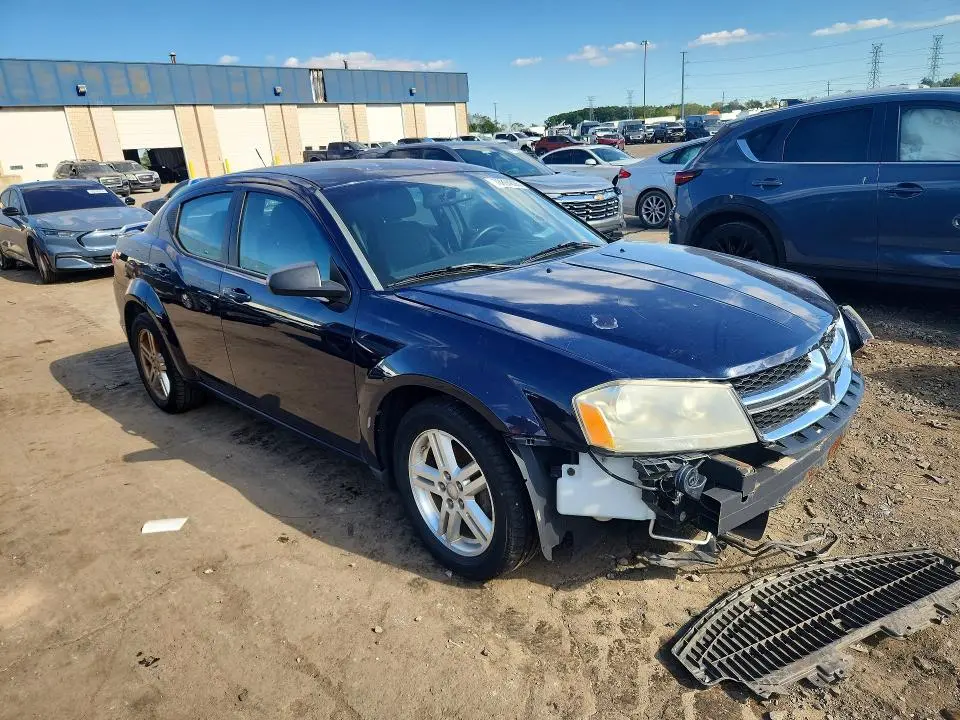 2014 DODGE AVENGER SE  