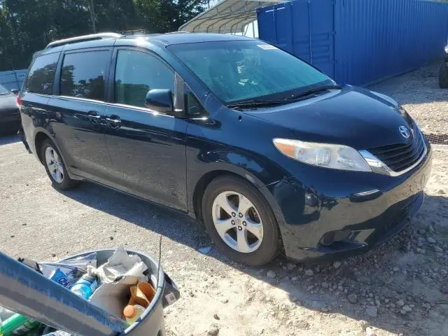 2011 TOYOTA SIENNA LE  