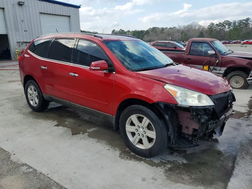 2012 CHEVROLET TRAVERSE LT  