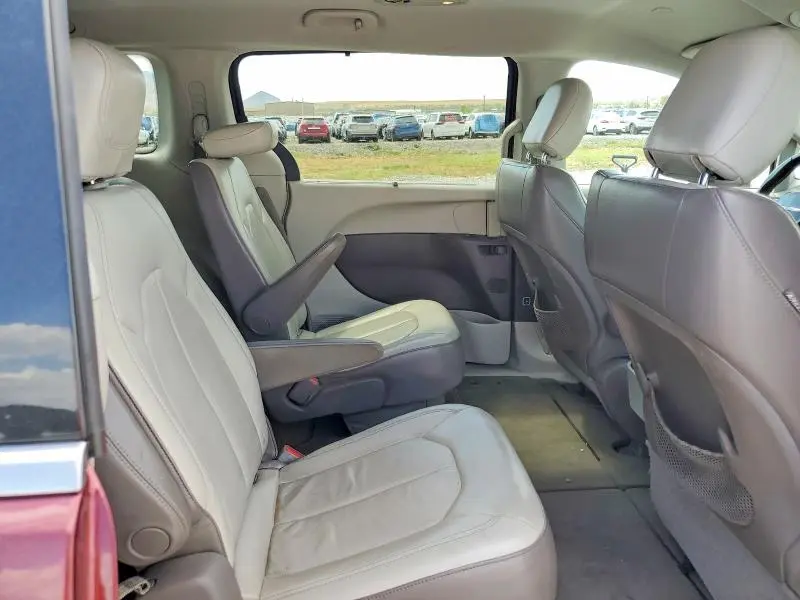 2017 CHRYSLER PACIFICA TOURING L  