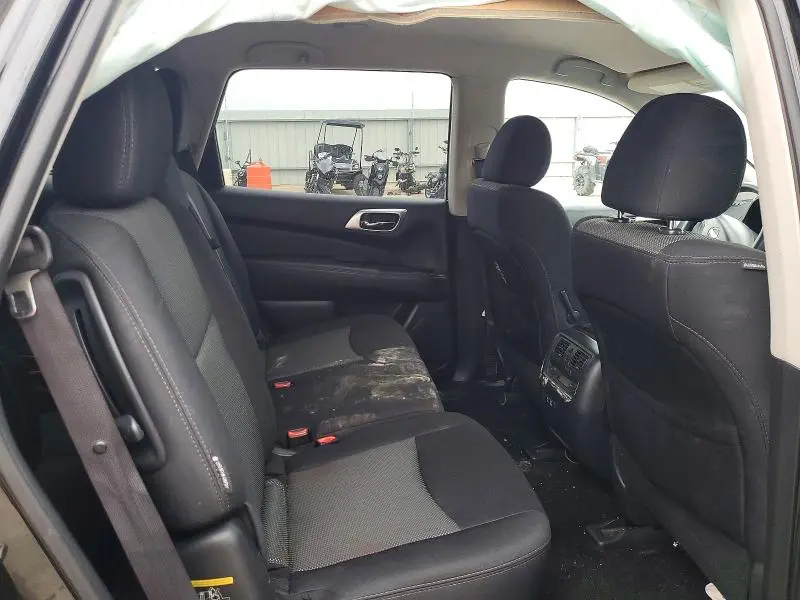 2019 NISSAN PATHFINDER S  