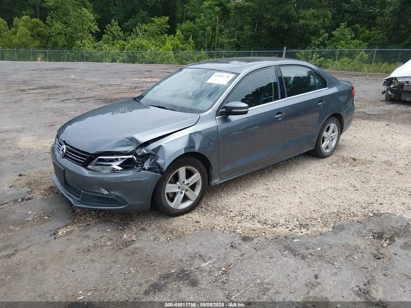 2013 VOLKSWAGEN JETTA 2.0L TDI