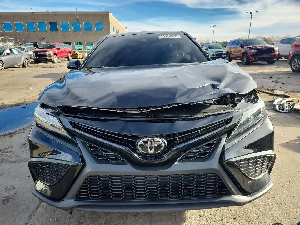 2022 TOYOTA CAMRY SE NIGHTSHADE  