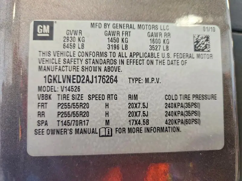 2010 GMC ACADIA SLT-2  