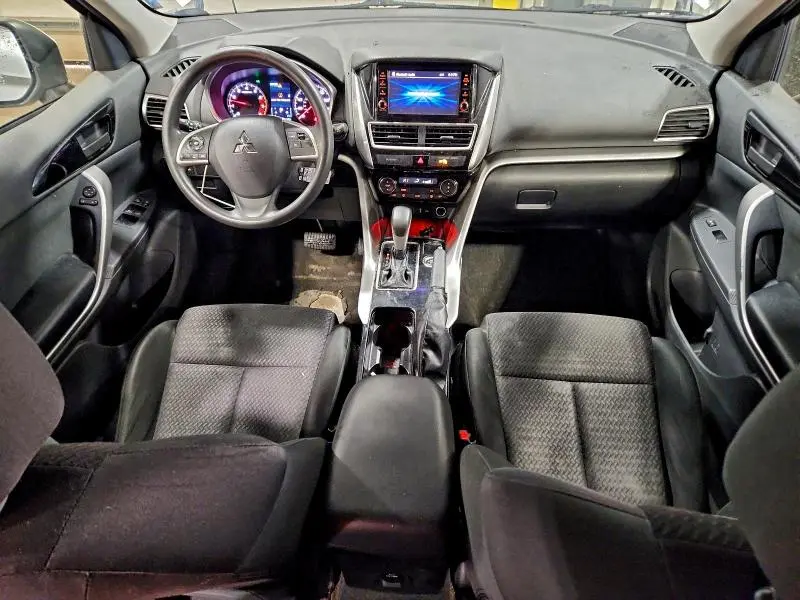 2019 MITSUBISHI ECLIPSE CROSS ES  