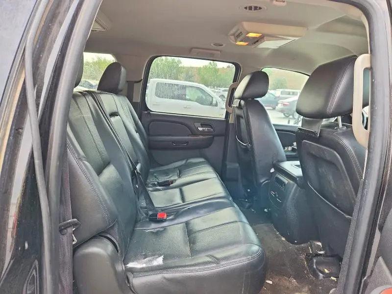 2014 CHEVROLET SUBURBAN K1500 LT  