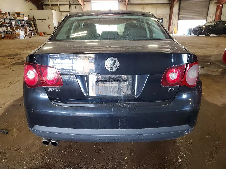 2010 VOLKSWAGEN JETTA SE  
