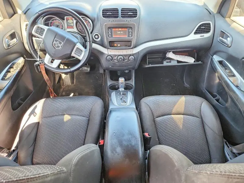2020 DODGE JOURNEY SE  