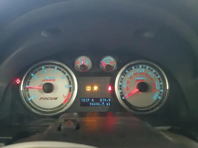2011 FORD FOCUS SE  