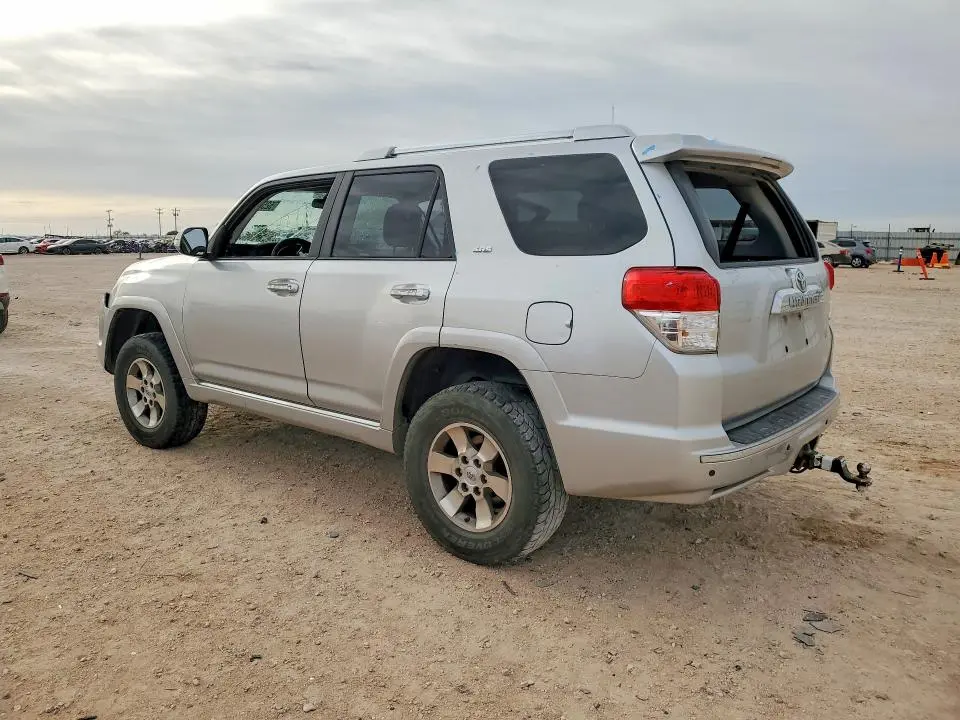 2010 TOYOTA 4RUNNER SR5  