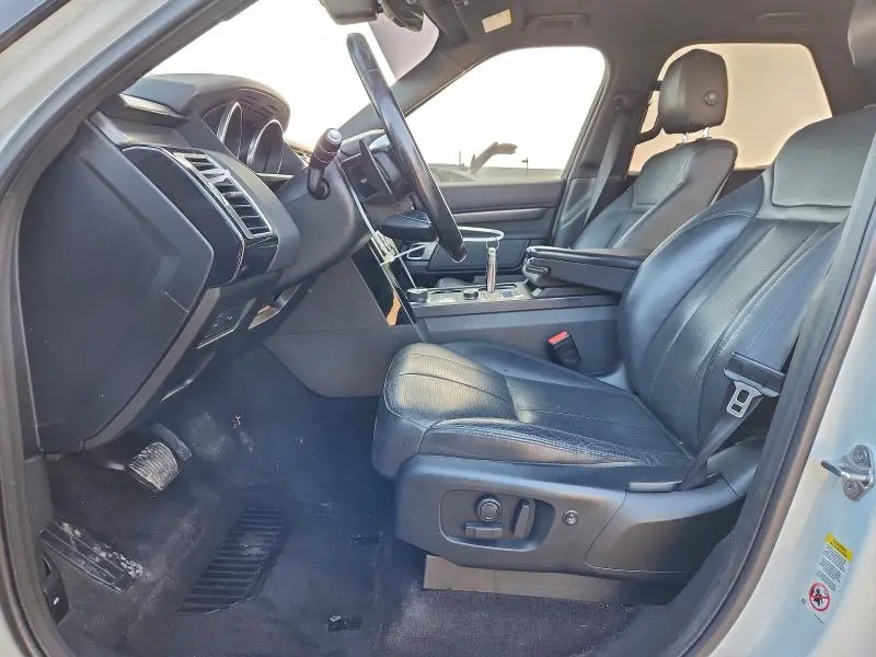 2018 LAND ROVER DISCOVERY SE  