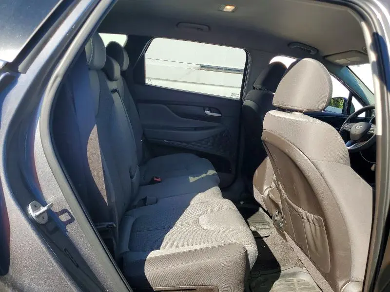 2019 HYUNDAI SANTA FE SE  