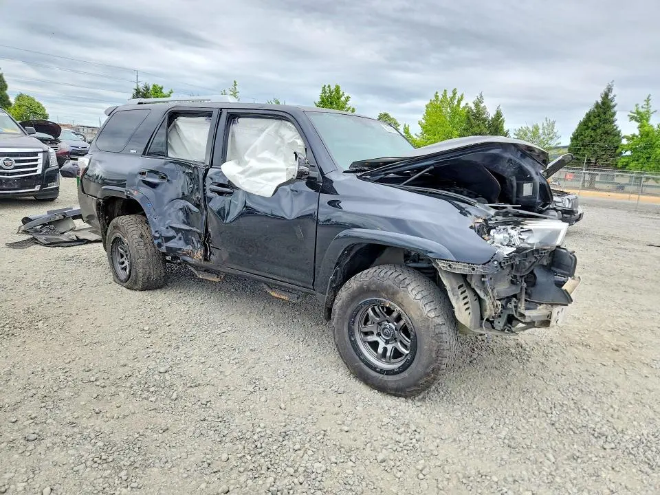 2018 TOYOTA 4RUNNER SR5 PREMIUM  