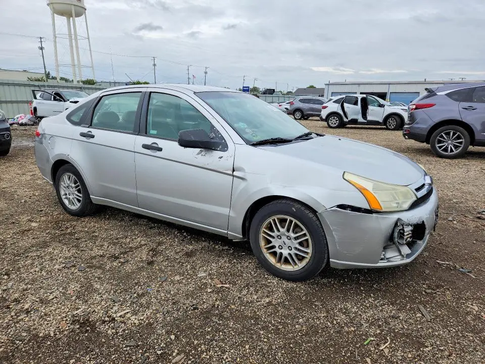 2010 FORD FOCUS SE  