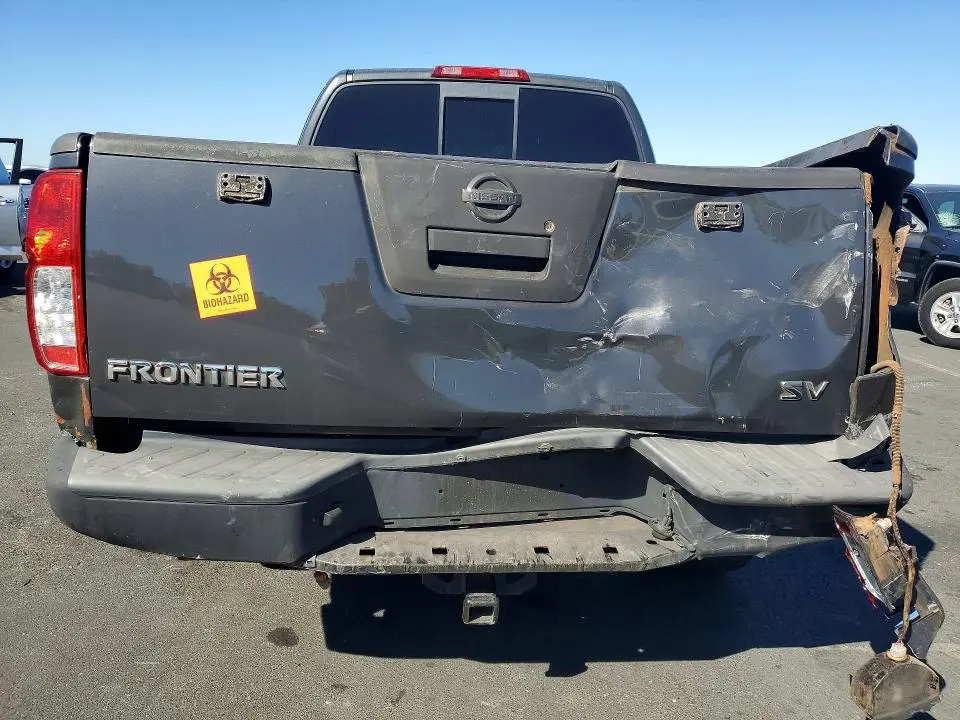 2011 NISSAN FRONTIER S  