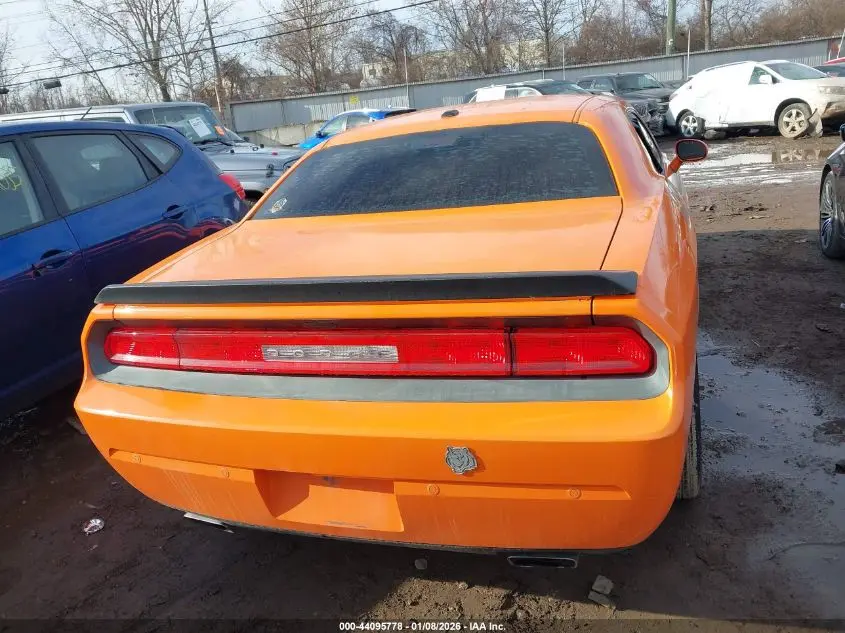 2014 DODGE CHALLENGER SXT PLUS
