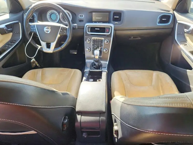 2013 VOLVO S60 T5  