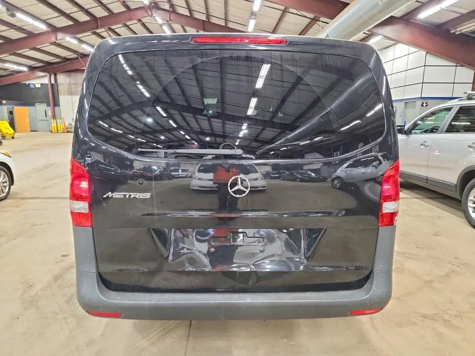 2019 MERCEDES-BENZ METRIS   