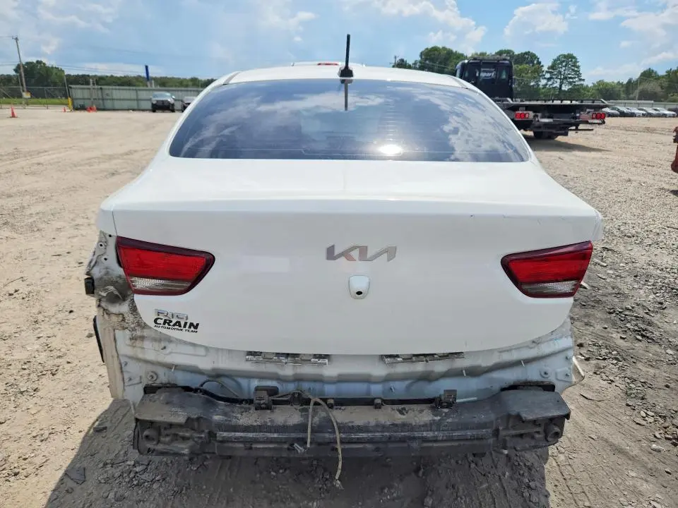 2023 KIA RIO LX  