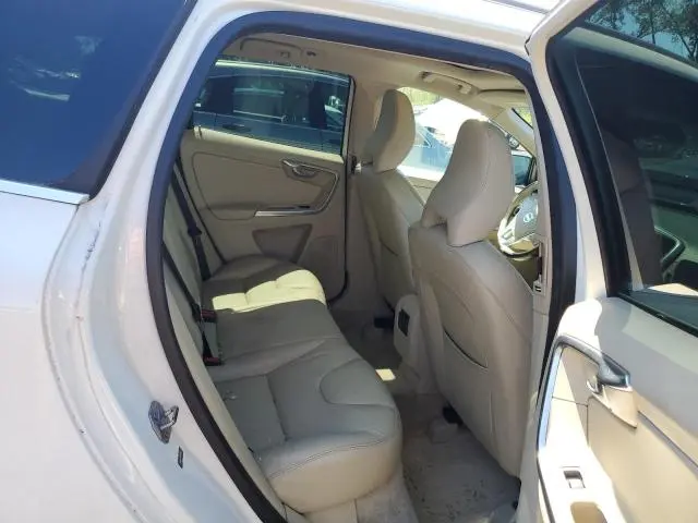 2015 VOLVO XC60 T5 PREMIER  
