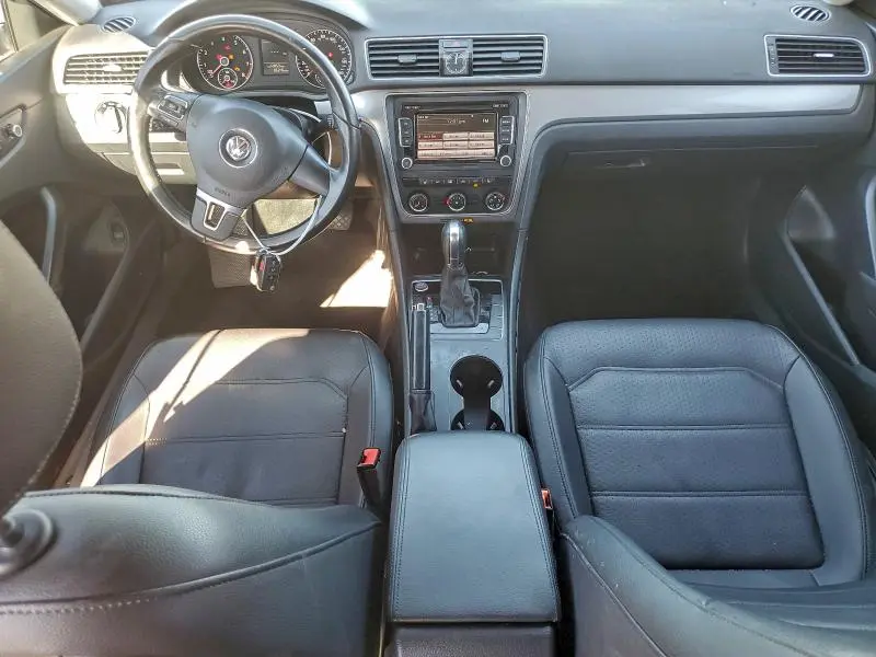 2015 VOLKSWAGEN PASSAT S  