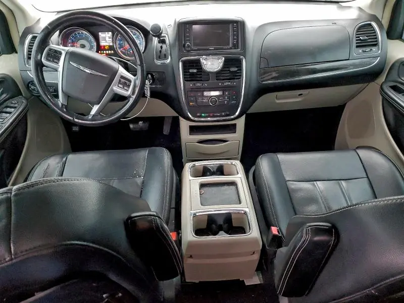 2013 CHRYSLER TOWN & COUNTRY TOURING  