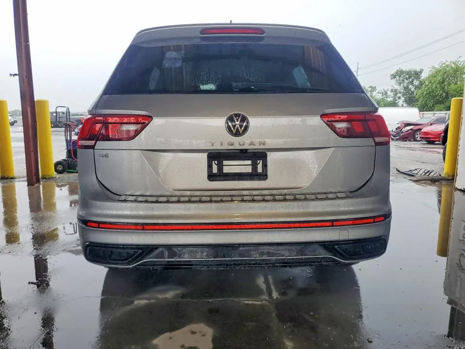 2022 VOLKSWAGEN TIGUAN SE R-LINE BLACK  