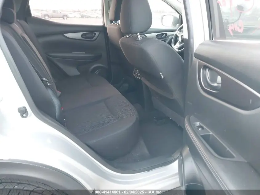 2017 NISSAN ROGUE SPORT S