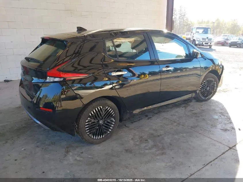 2025 NISSAN LEAF SV PLUS