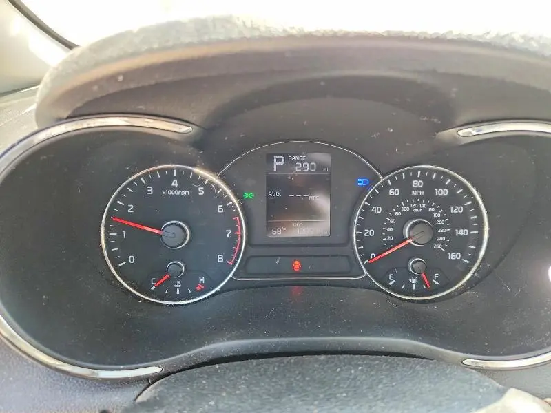 2017 KIA FORTE LX  