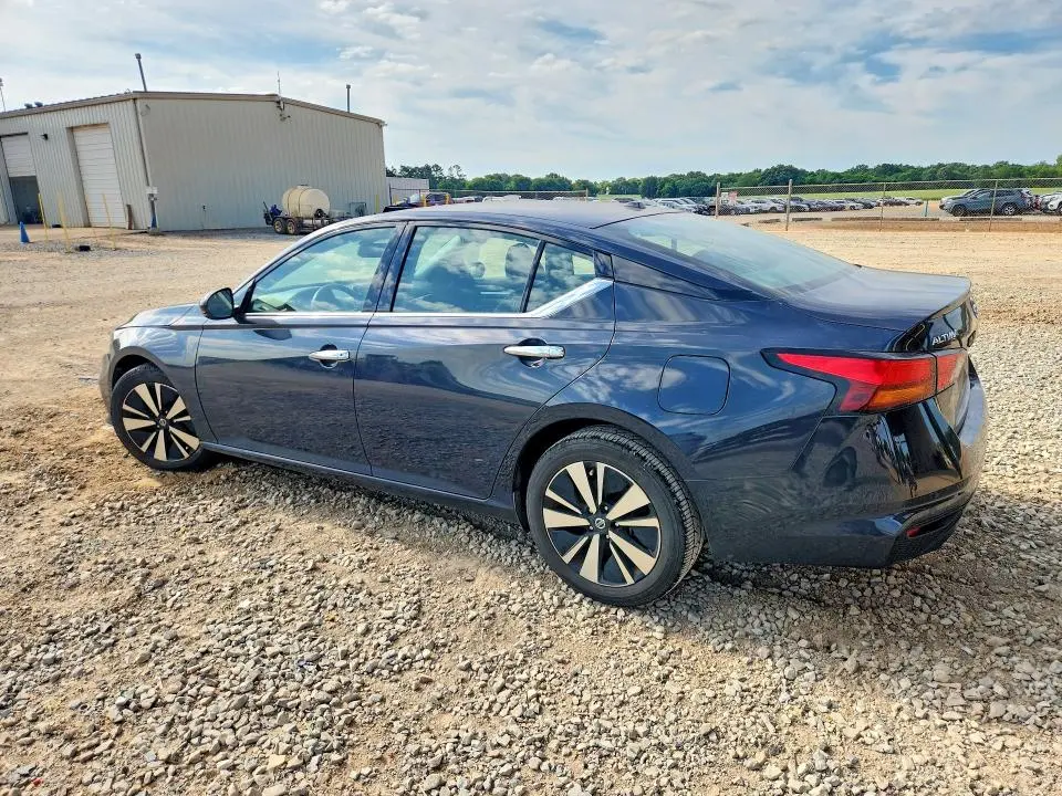 2019 NISSAN ALTIMA SV  