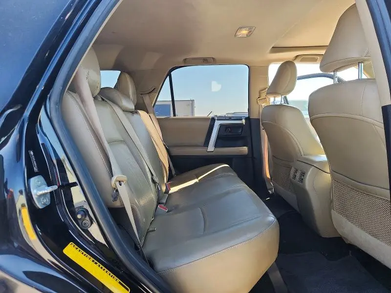 2011 TOYOTA 4RUNNER SR5  