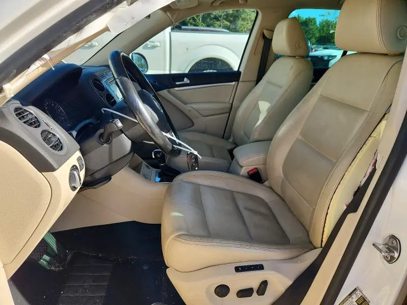 2012 VOLKSWAGEN TIGUAN S  