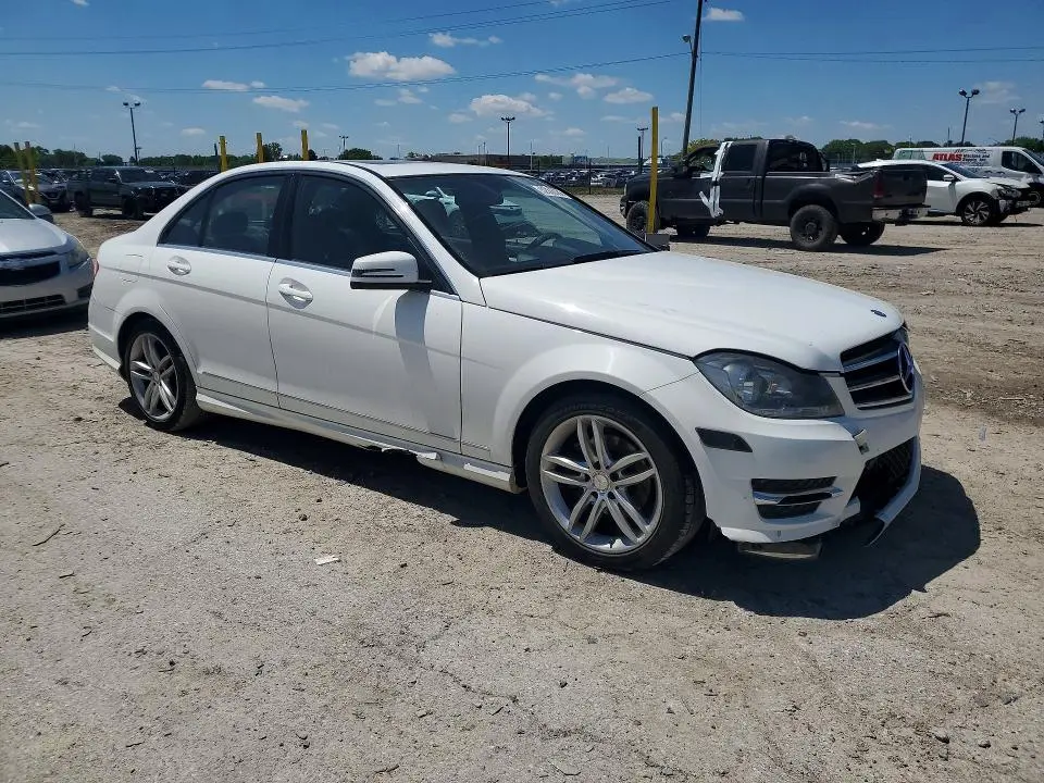 2014 MERCEDES-BENZ C 250  