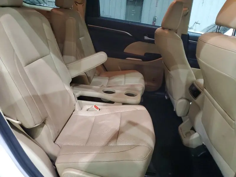 2015 TOYOTA HIGHLANDER LIMITED  