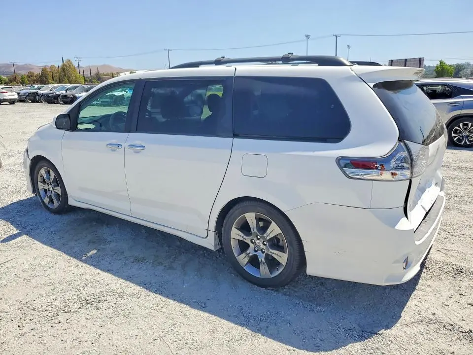 2014 TOYOTA SIENNA SPORT  