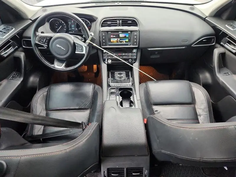 2018 JAGUAR F-PACE PRESTIGE  