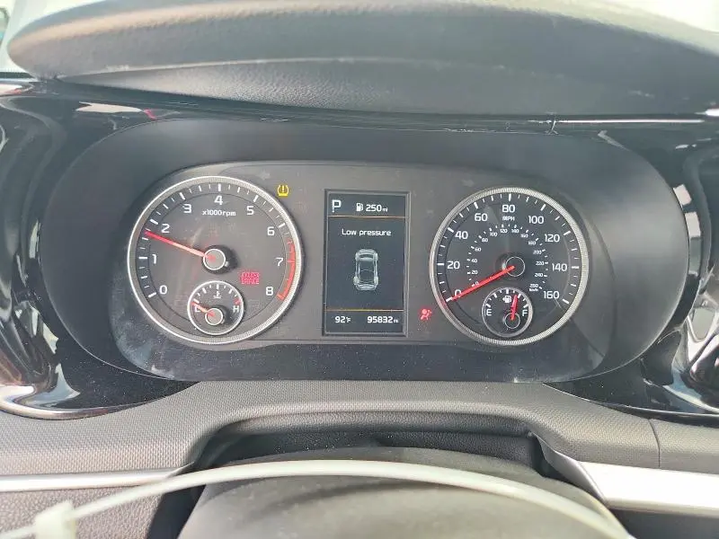 2022 KIA K5 LXS  
