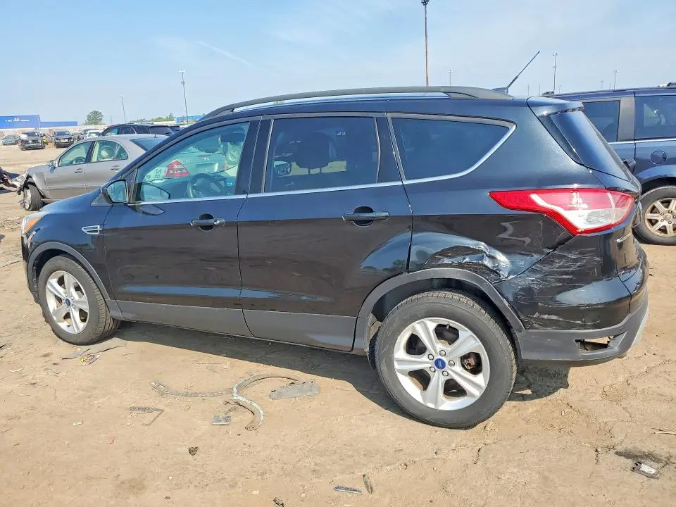 2015 FORD ESCAPE SE  