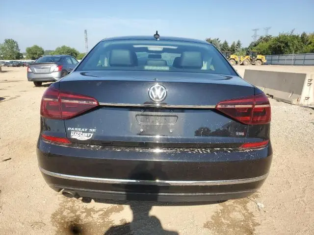 2017 VOLKSWAGEN PASSAT SE  