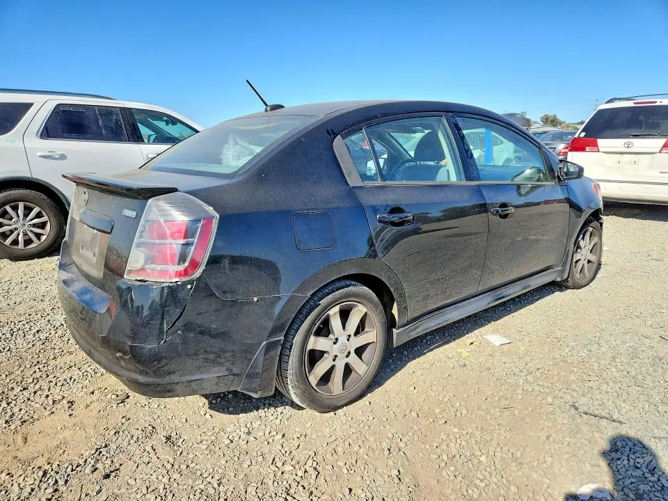 2011 NISSAN SENTRA 2.0  