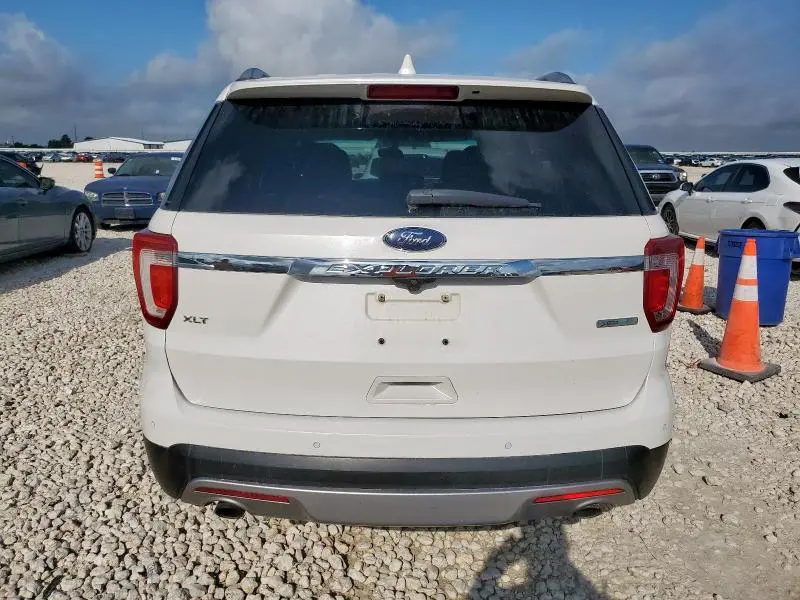 2016 FORD EXPLORER XLT  