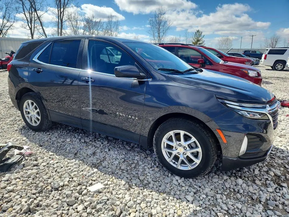 2022 CHEVROLET EQUINOX LT  